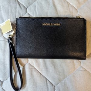 Michael Kors Jet Travel Wristlet